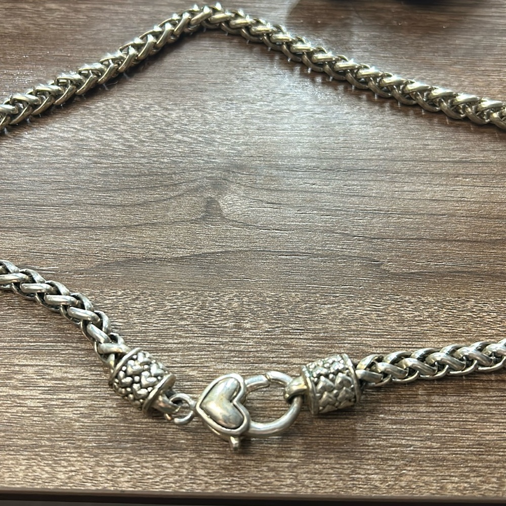 Real silver necklace/chain heart design